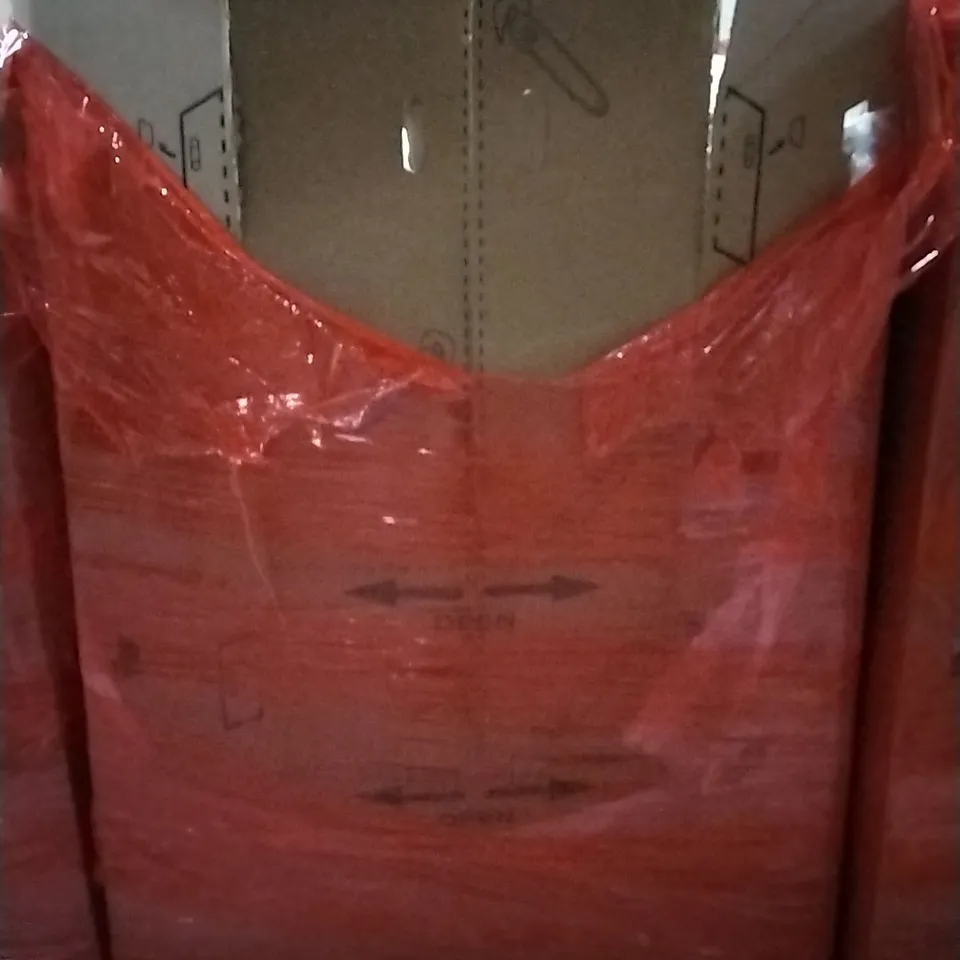 PALLET CONTAINING ASSORTED PRODUCTS INCLUDING RICE COOKER, COPPER STAR, PRE LIT EUCALYPTUS AND WHITE BERRY GARLAND, TOY STORY PIZZA PLANET PLAYSET & ALKALINE WATER COUNTERTOP UNIT