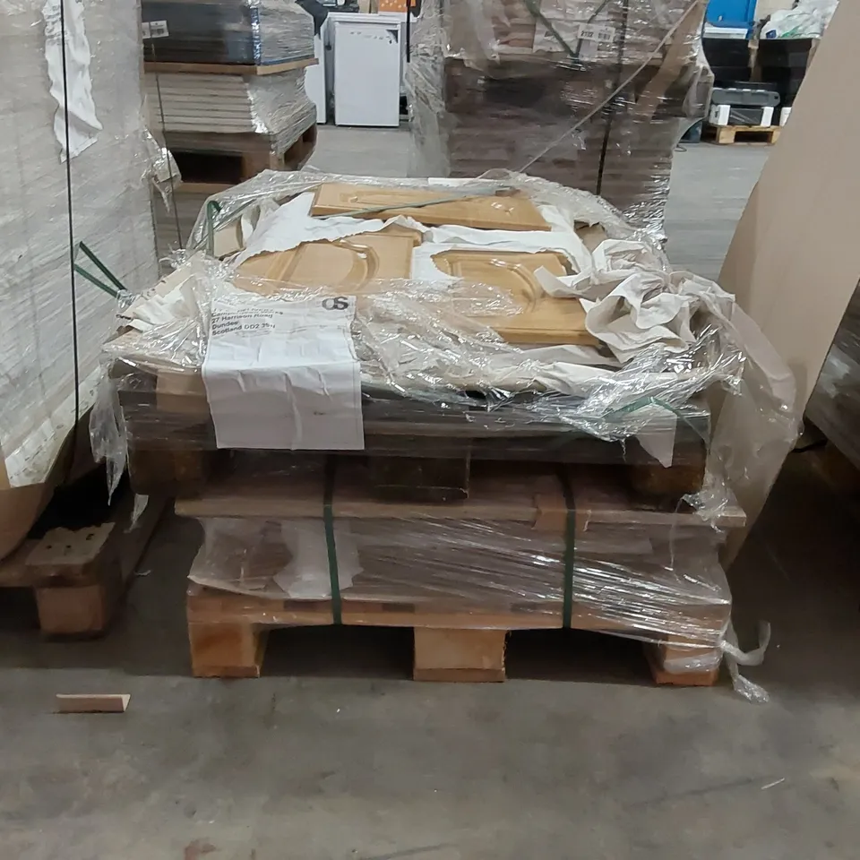 PALLET OF LARGE QUANTITY OF KITCHENS/BEDROOM REPLACEMENT CABINET DOOR/DRAWER/END PANELS IN ASSORTED SIZES