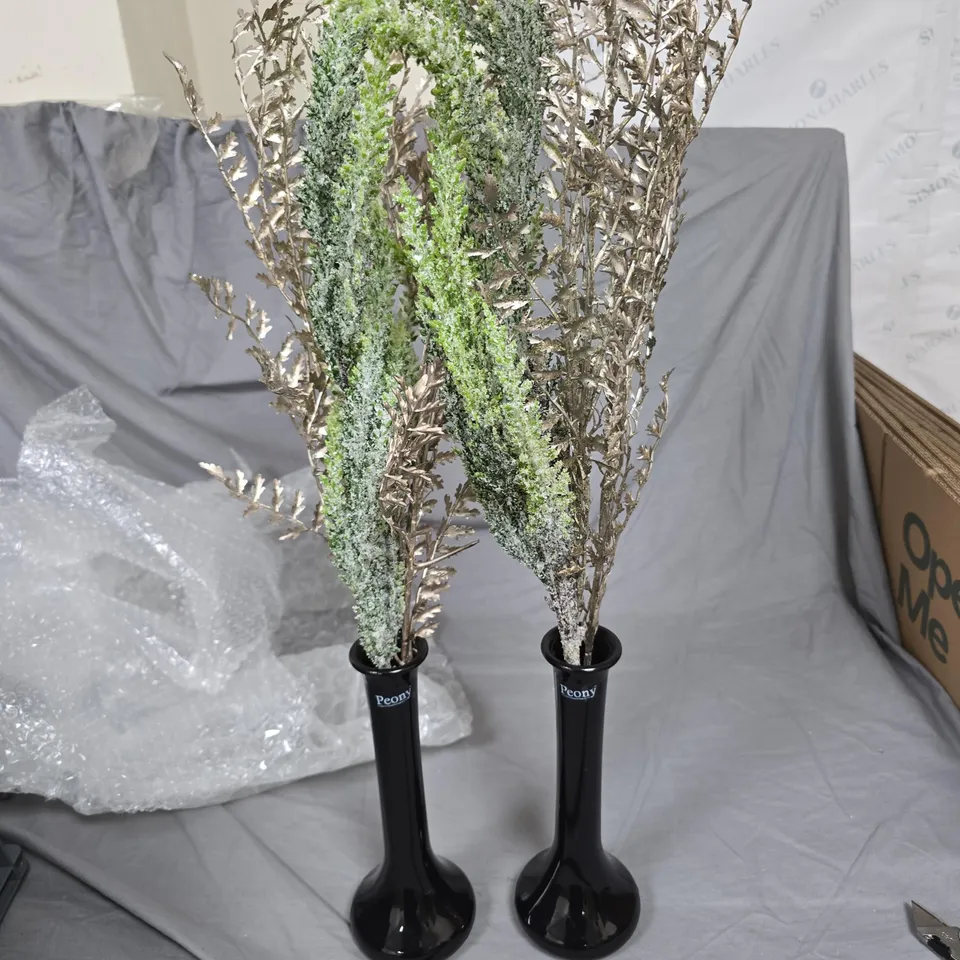 PAIR OF DECORATIVE ARTIFICIAL STEMS IN BLACK GLASS VASES (PEONY)