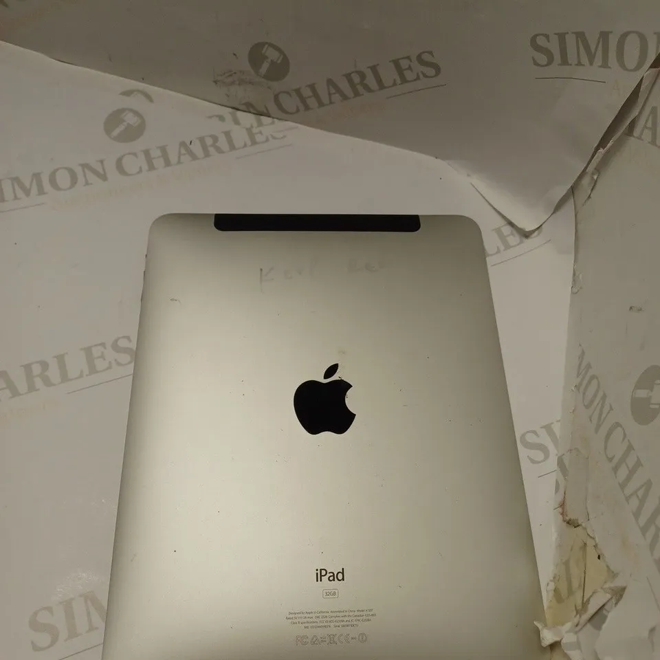 APPLE 32GB MODEL A1337