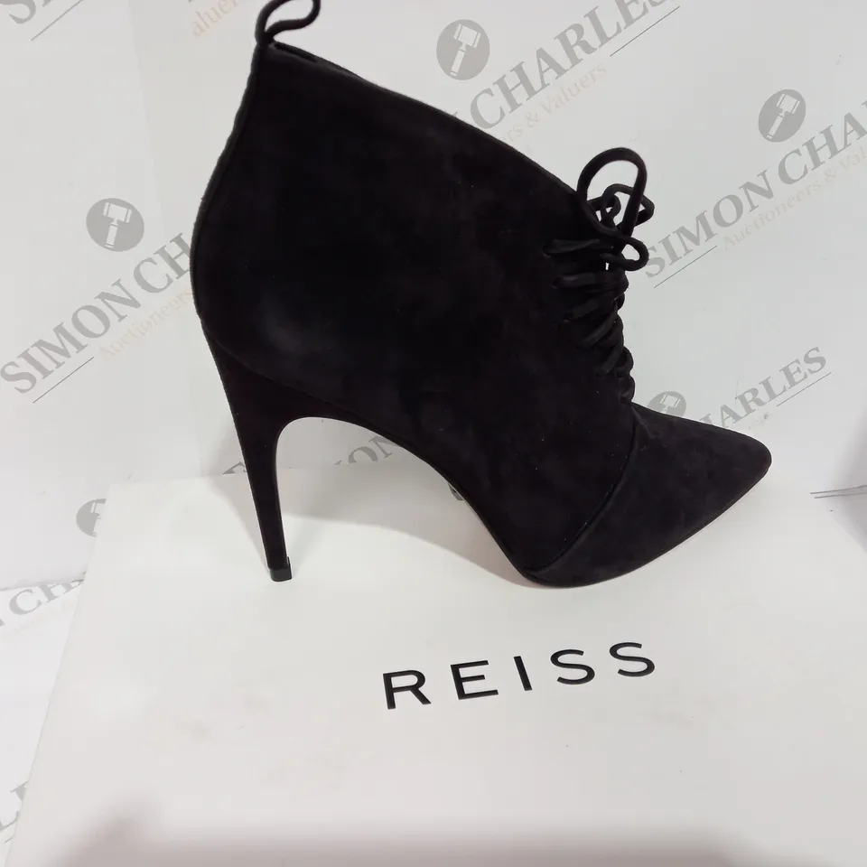 BOXED REISS SUEDE CHOCOLATE BOOT HEELS - SIZE 7