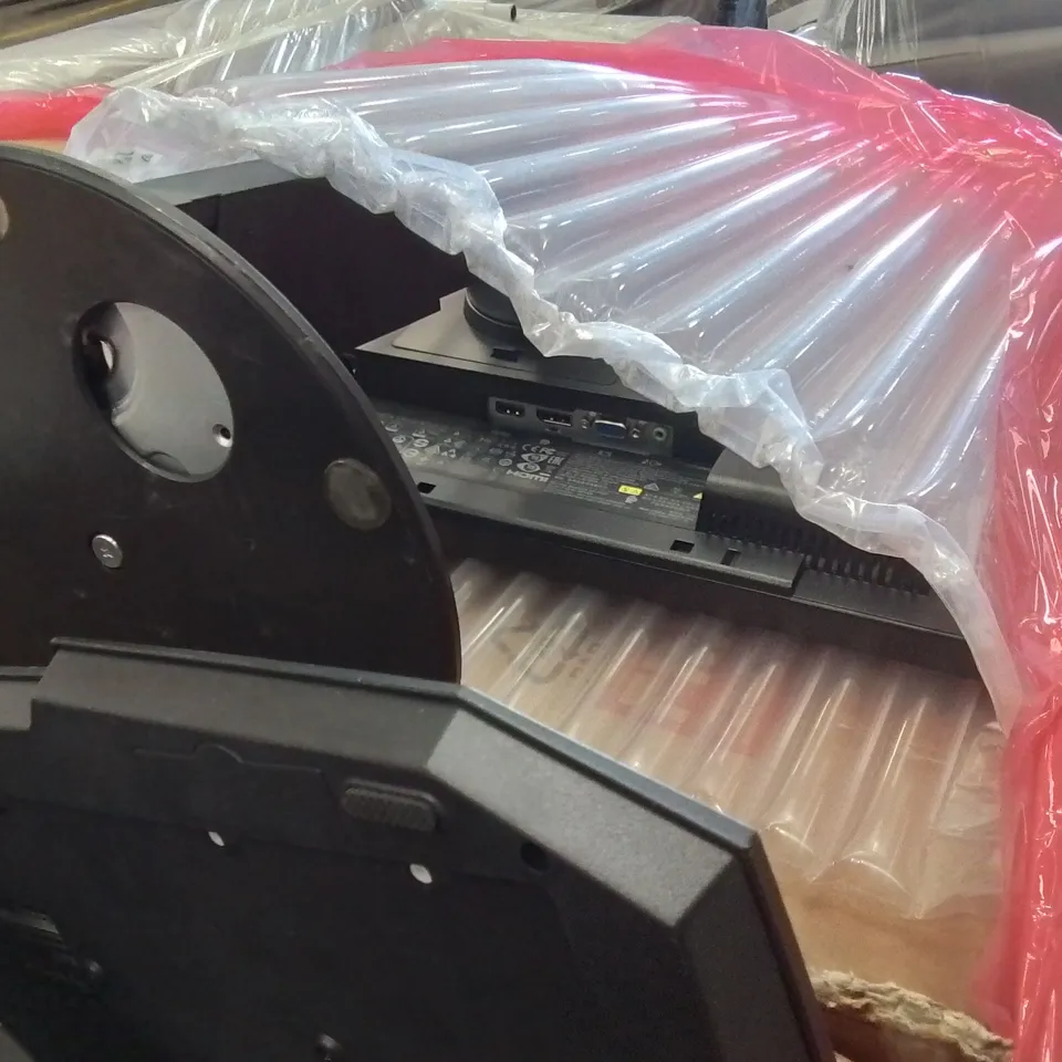 PALLET CONTAINING ASSORTED ITEMS INCLUDING: UNTESTED MONITORS, ELECTRIC WARMING TRAY, AUDIO TURNTABLE, BATHROOM MIRROR ECT