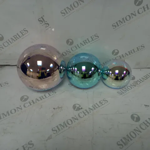 BUNDLEBERRY BY AMANDA HOLDEN SET OF 3 INFINITY SPHERES