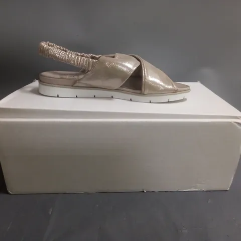 MODA IN PELLE NASELLIE SANDALS SILVER SIZE 4