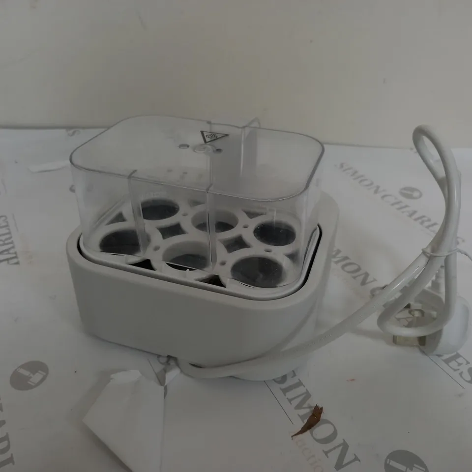 COOK'S ESSENTIALS THE SMART TALKING EGG COOKER