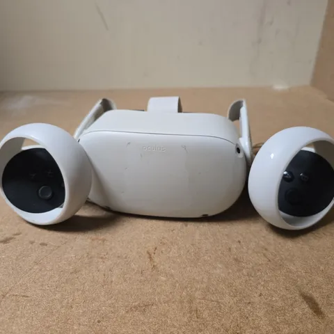 OCULUS VR HEADSET WITH CONTROLLERS