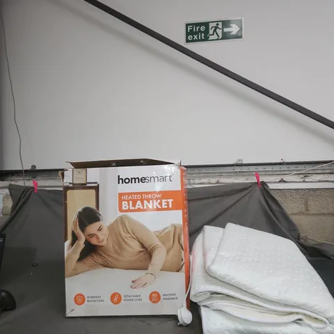 HOMESMART HEATED THROW BLANKET – BOXED