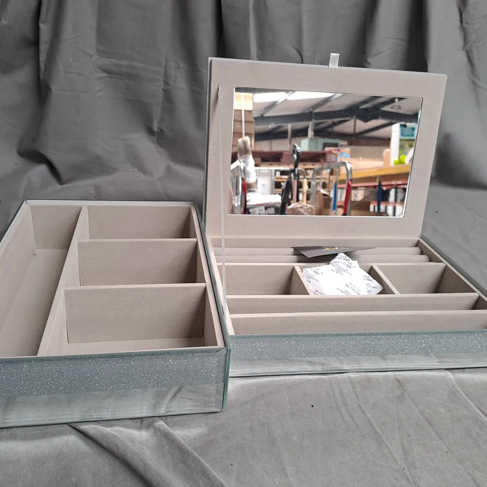 JM BY JULIEN MACDONALD GLASS STACKING JEWELLERY BOX - SILVER