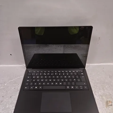 MICROSOFT SURFACE LAPTOP - 1951