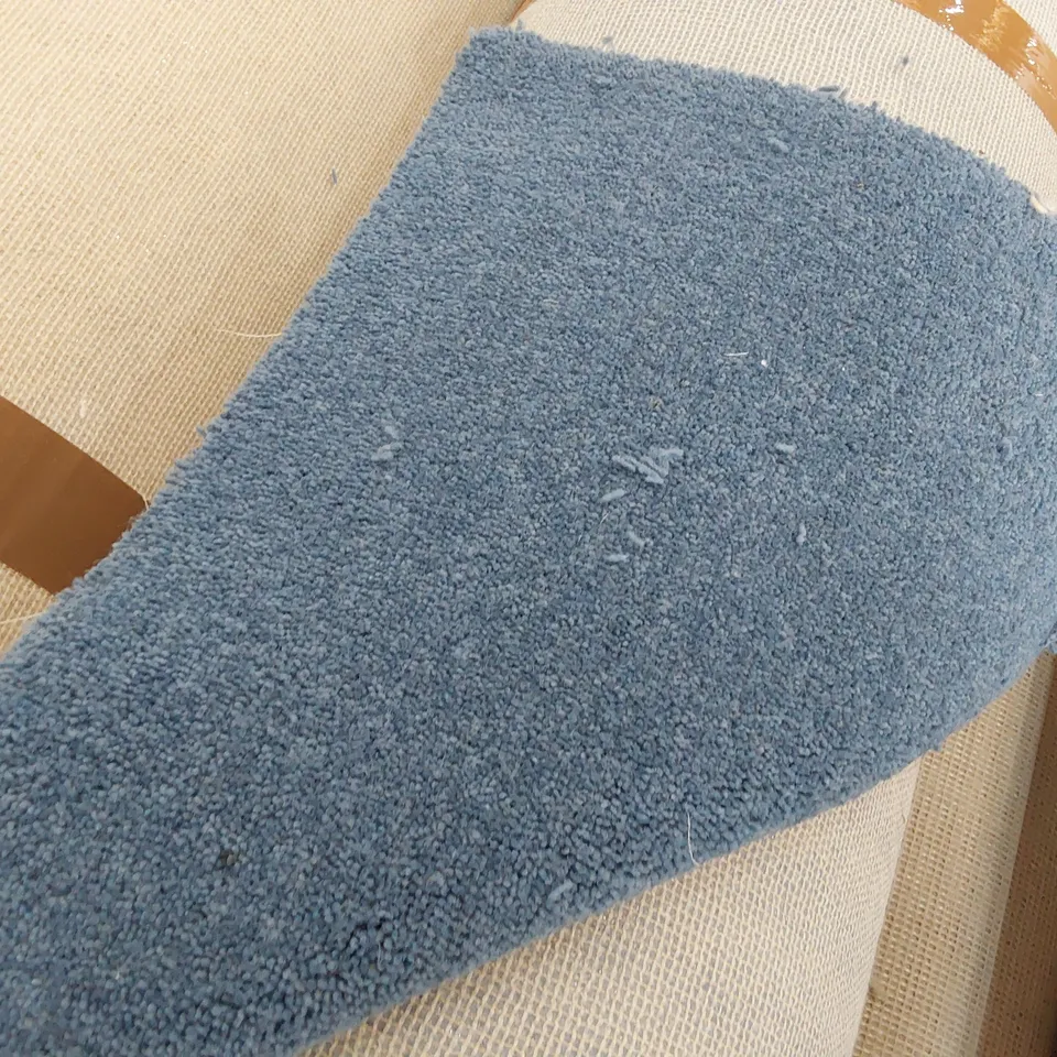 ROLL OF QUALITY DIMENSIONS PLAINS CARPET APPROXIMATELY 5M × 6.63M
