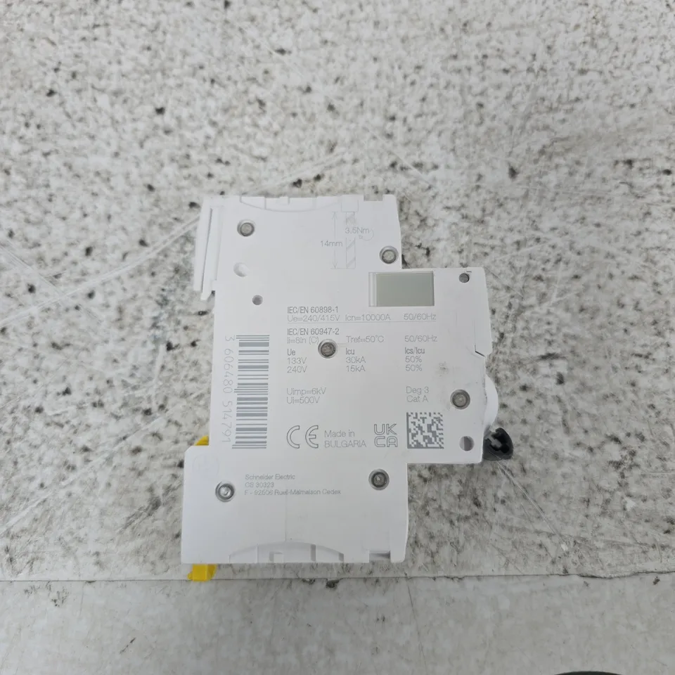SCHNEIDER ELECTRIC IC60H MINIATURE CIRCUIT BREAKER 63A (UK 仕様)
