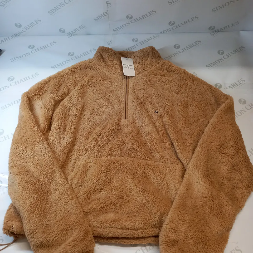 ANOTHER VERSION TEDDY FLEECE SWEATER IN BROWN SIZE MEDIUM