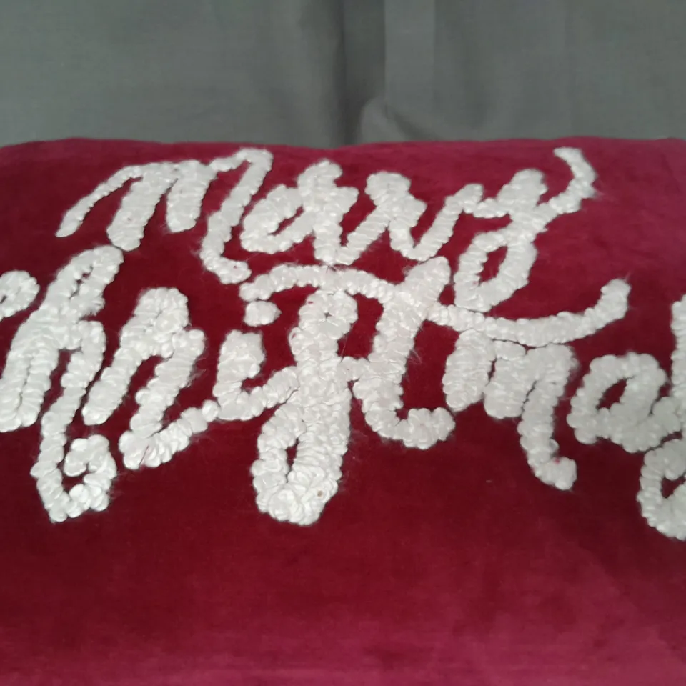 MERRY CHRISTMAS PILLOW 