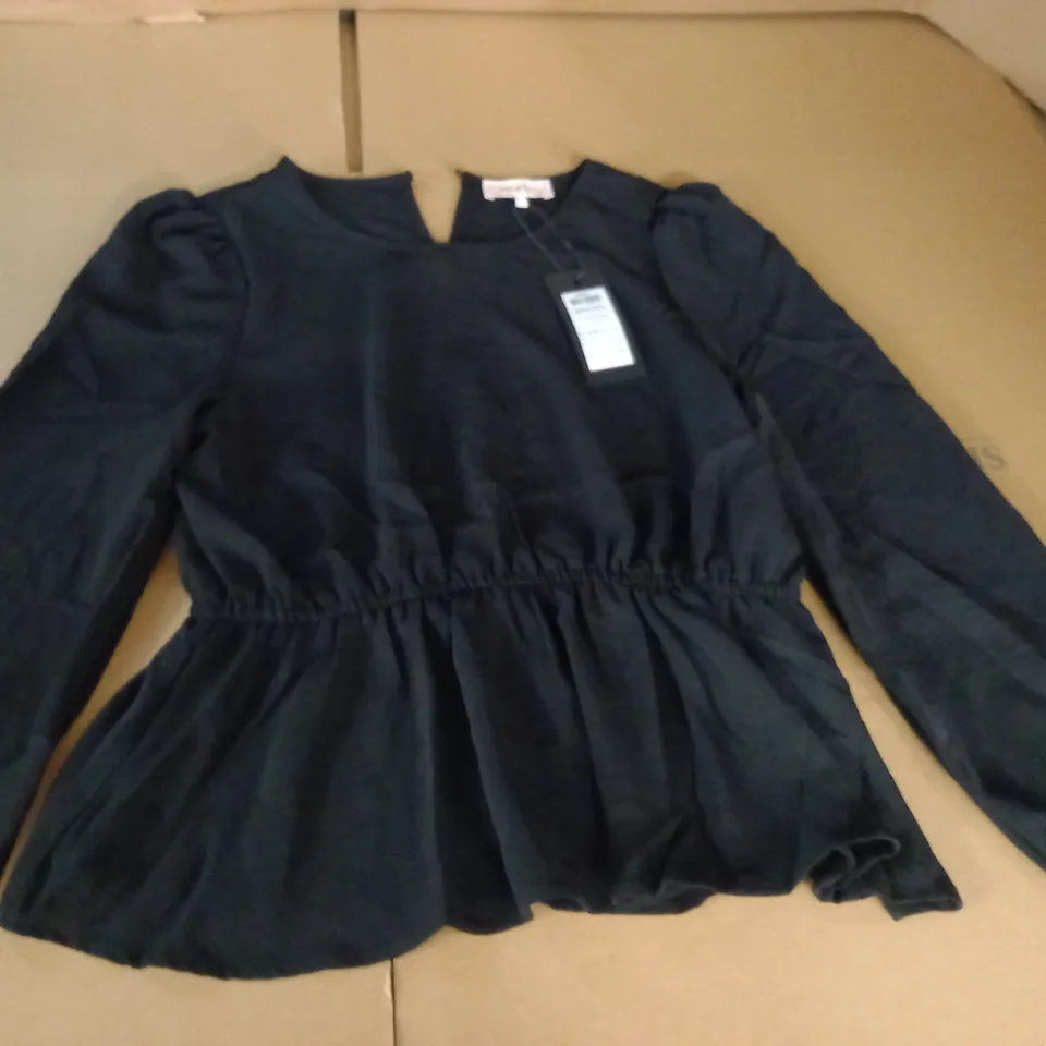 ONLY O-NECK TOP IN BLACK - L