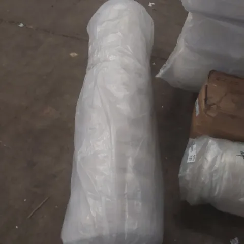 QUALITY BAGGED AND ROLLED 5' KING SIZE MATTRESS