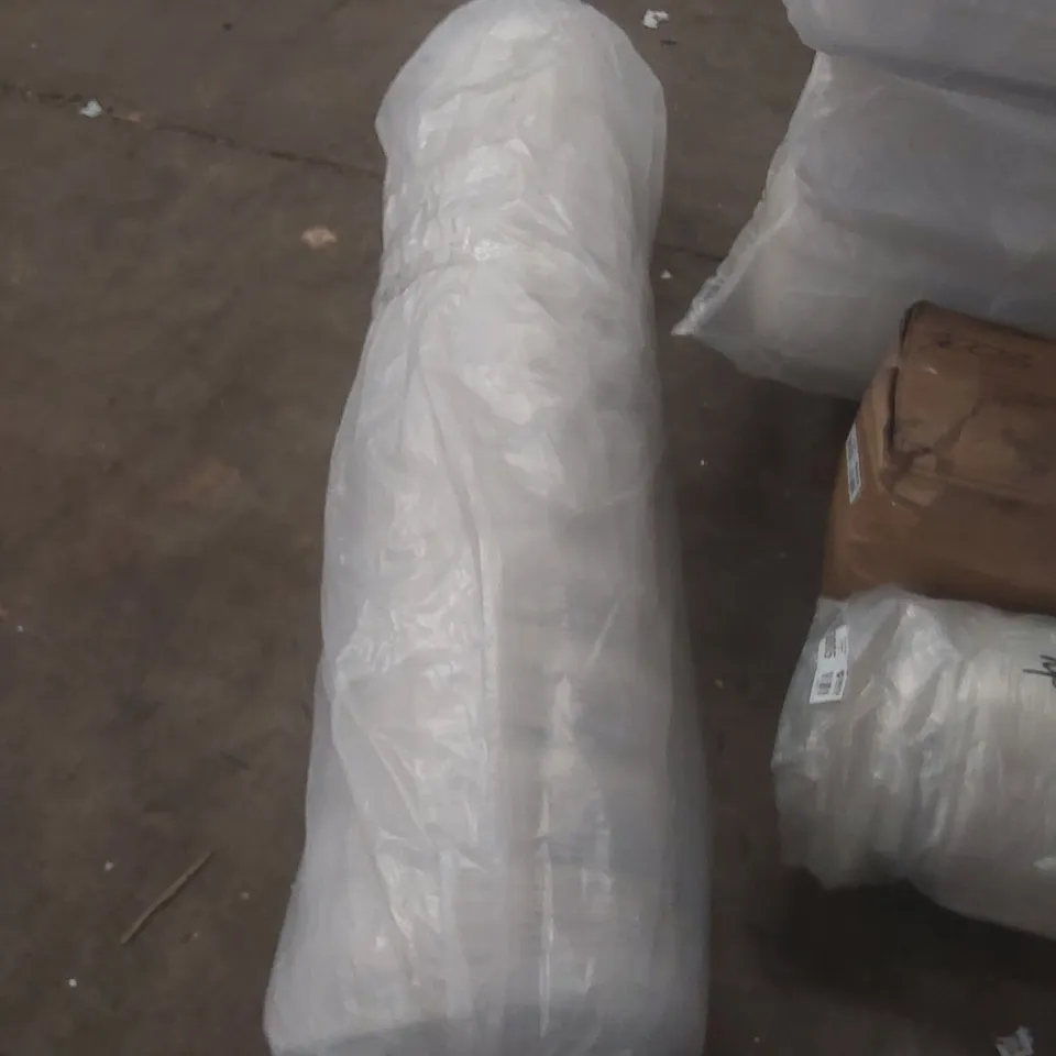 QUALITY BAGGED AND ROLLED 5' KING SIZE MATTRESS