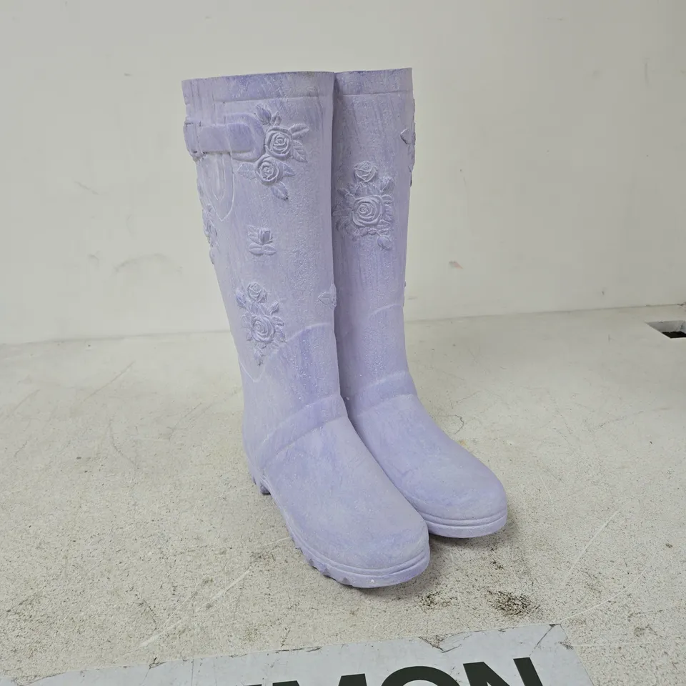 LAVENDER KNEE-HIGH BOOT PLANTER