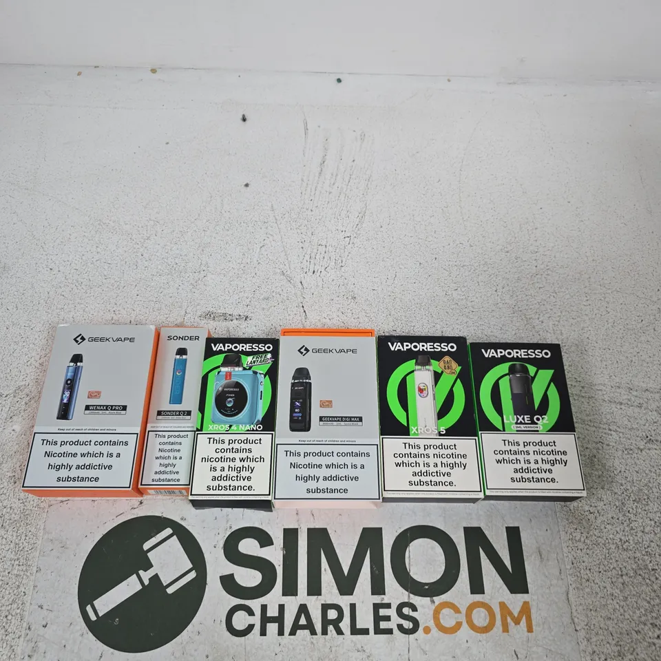APPROXIMATELY 20 ASSORTED E-CIG PRODUCTS AND ACCESSORIES TO INCLUDE VAPORESSO, GEEKVAPE