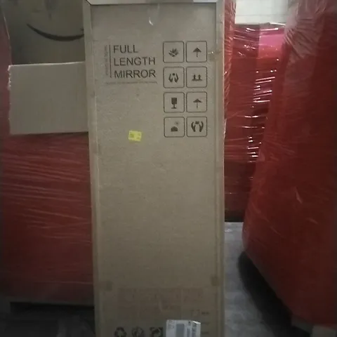 PALLET OF ASSORTED ITEMS TO INCLUDE; FULL LENGTH MIRROR, CAR PHONE HOLDER