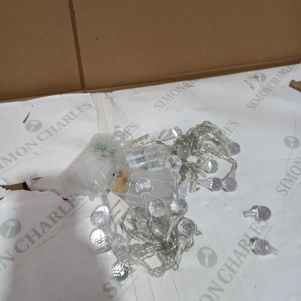 LED LIGHT STRING IN LIGHTBULB STYLE 2 FACET