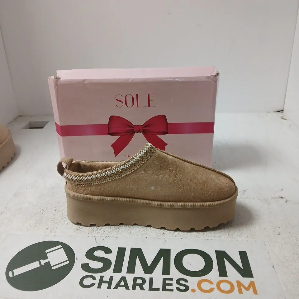 SOLE LONDON SAND MICRO SUEDE SLIP-ON PLATFORM SHOES – UK 7