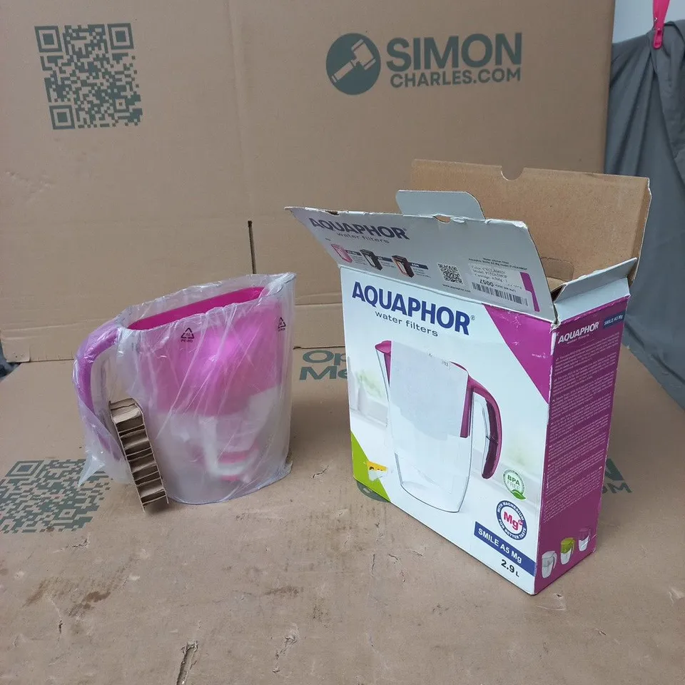 BOX OF APPROXIMATELY 7 ASSORTED ITEMS TO INCLUDE: AQUAPHOR WATER FILTER JUG