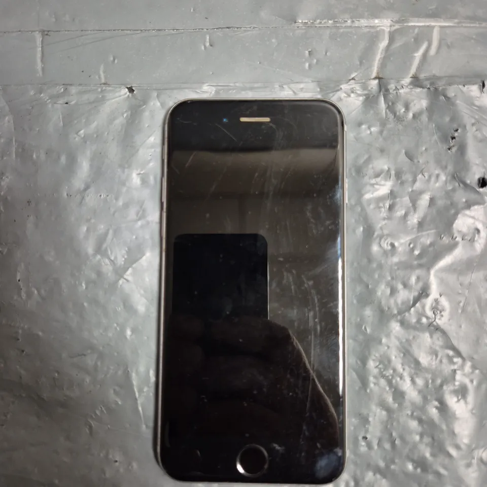 APPLE IPHONE 6S - A1688