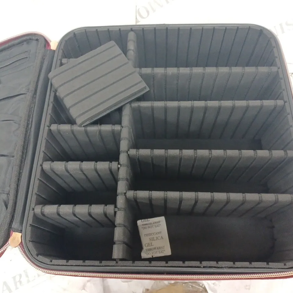 VELVET MAKEUP BAG