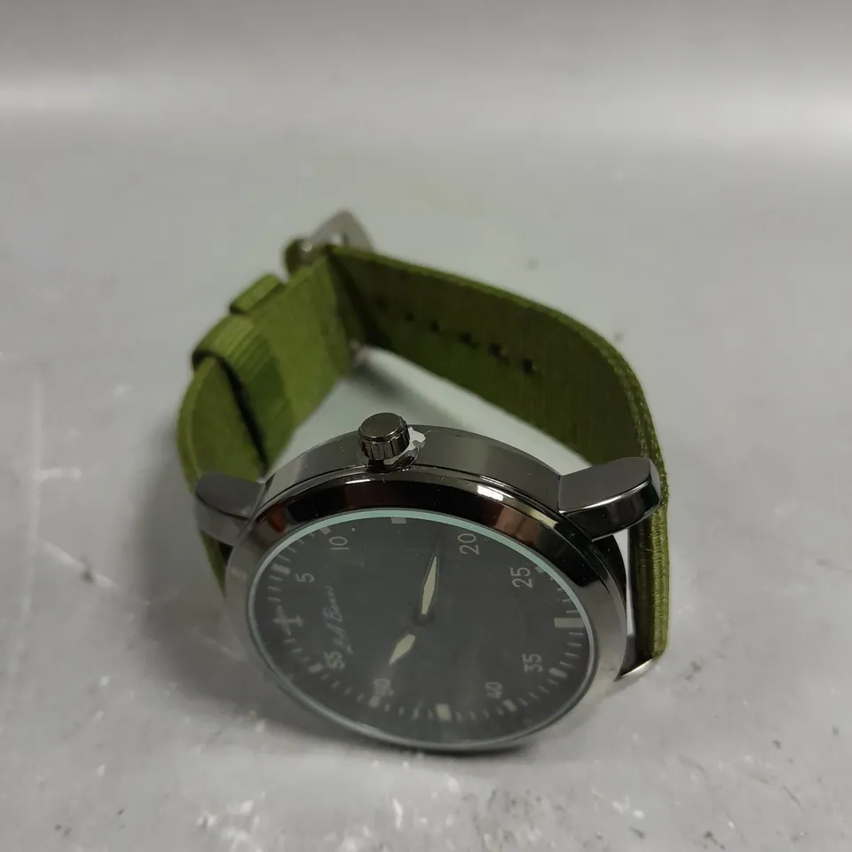 LA BANUS BLACK DIAL GREEN FABRIC STRAP WATCH 