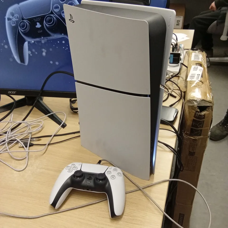 BOXED PLAYSTATION5 DIGITAL EDITION CONSOLE - 825GB, WITH CONTROLLER // CONSOLE AND CONTROLLER ONLY, MONITOR NOT INCLUDED RRP £429