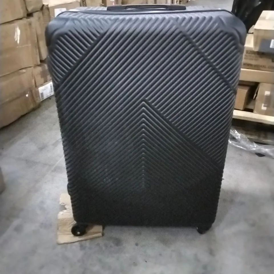 BOXED NEO BLACK HARD SHELL LUGGAGE SUITCASE