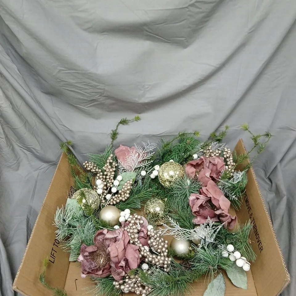 WREATH DECORATION
