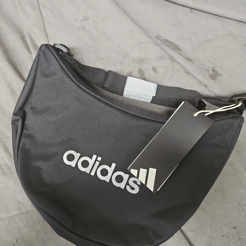 ADIDAS WAIST POUCH – BLACK