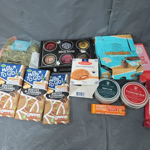 APPROXIMATELY 10 ASSORTED FOOD ITEMS TO INCLUDE PUMPKIN SEEDS, MOUSE HOUSE SELECTION, AND GRENADE SALTED CARAMEL BARS ETC.