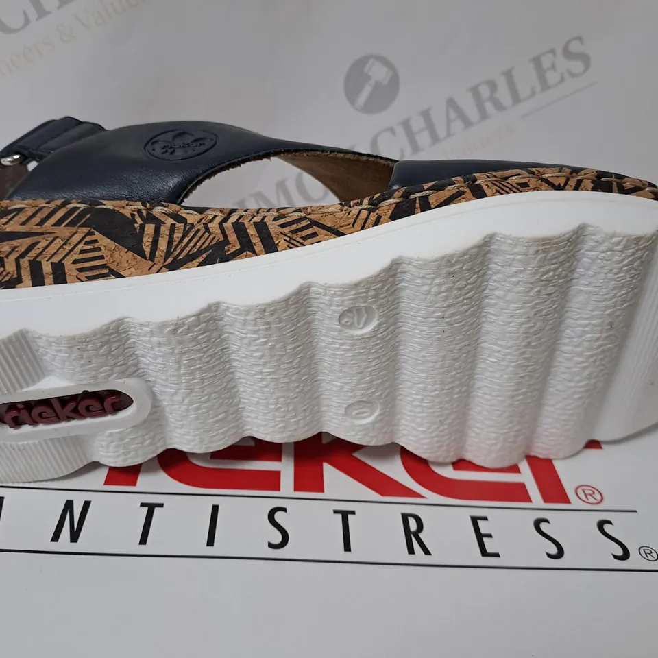 RIEKER ANTISTRESS SANDLES IN BLUE SIZE 6.5