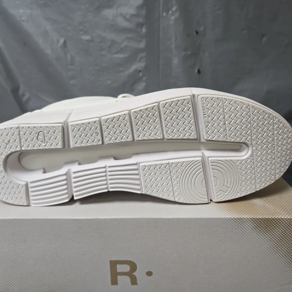 BOXED PAIR OF ON THE ROGER ADVANTAGE WOMENS TRAINERS IN WHITE - UK 6.5