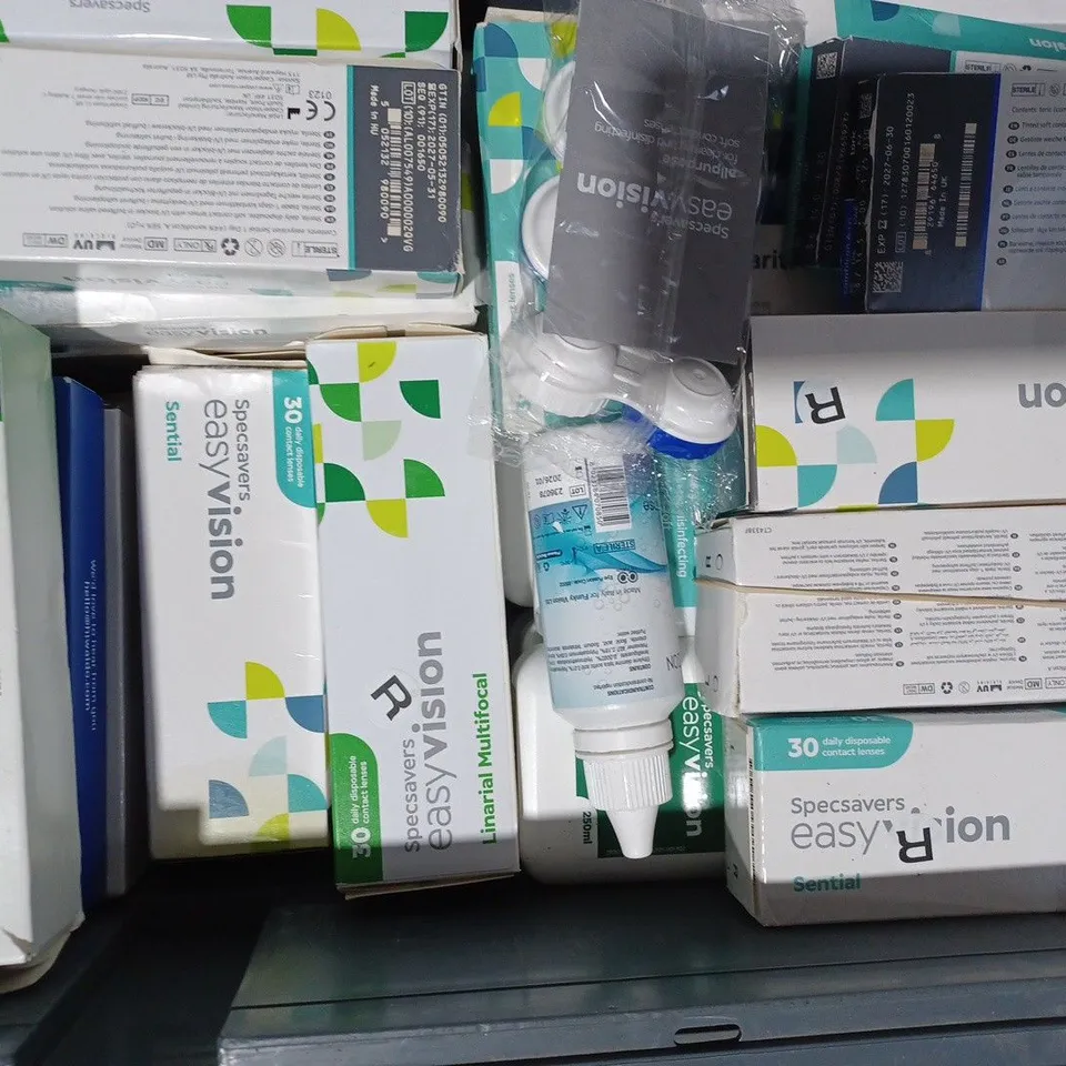APPROXIMATELY 20 ASSORTED HOUSEHOLD ITEMS TO INCLUDE EASYVISION CONTACT LENSES, DAILIES CONTACT LENSES, ETC