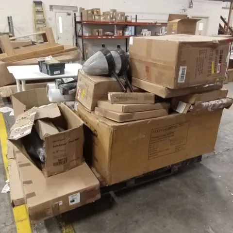 PALLET OF ASSORTED FURNITURE PARTS AND PIECES 