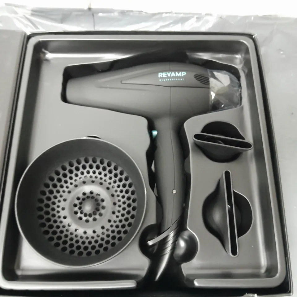 BOXED REVAMP PROGLOSS 5500 2400W DRYER