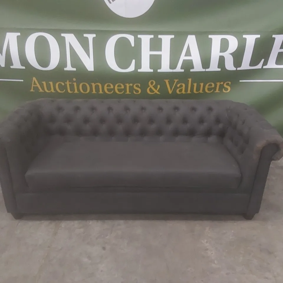 DESIGNER CHESTER CHESTERFIELD 3 SEATER LEATHER-LOOK FABRIC UPHOLSTERED SOFA