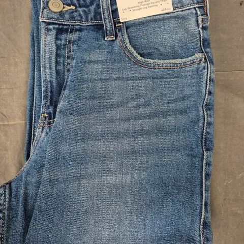 HOLLISTER HIGH-RISE STRAIGHT JEANS IN BLUE SIZE 6REG (WAIST 28)