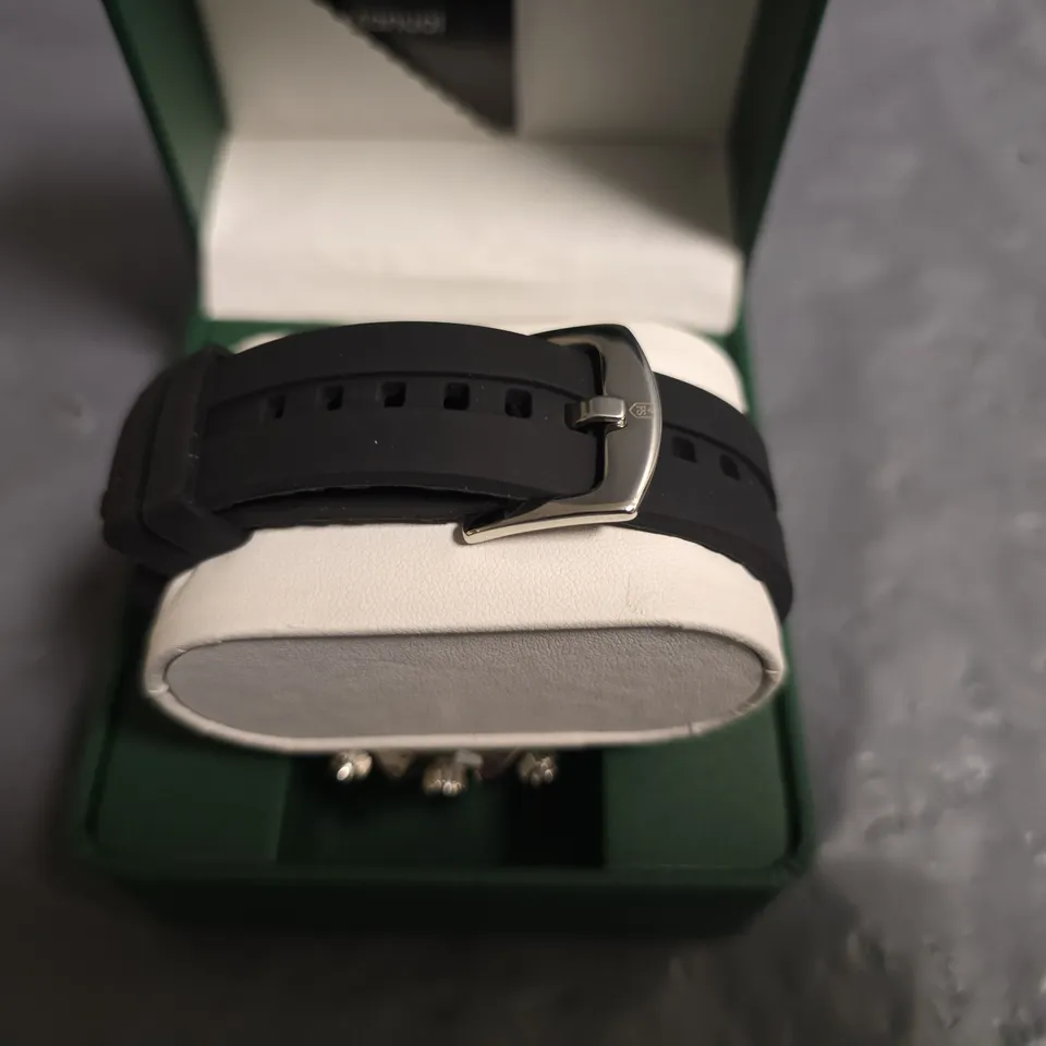 FRANK SCHMIDT SILVER DIAL GENTS WATCH WITH BLACK RUBBER STRAP
