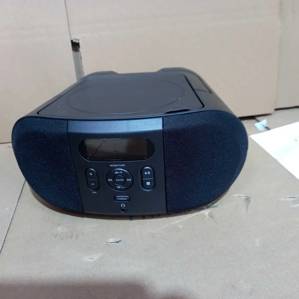 CD BOOMBOX