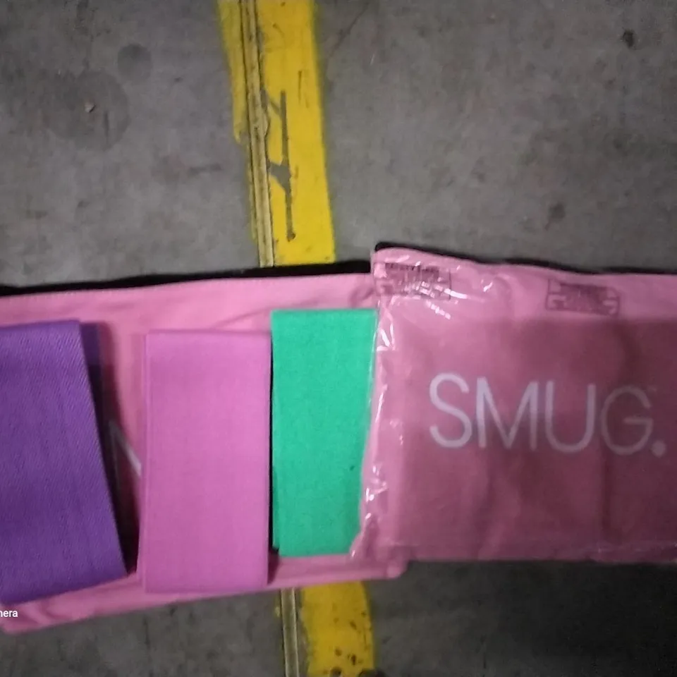 BOX OF APPROXIMATELY 15 ASSORTED BRAND NEW SMUG HIP AND BOOTY BAND SETS 