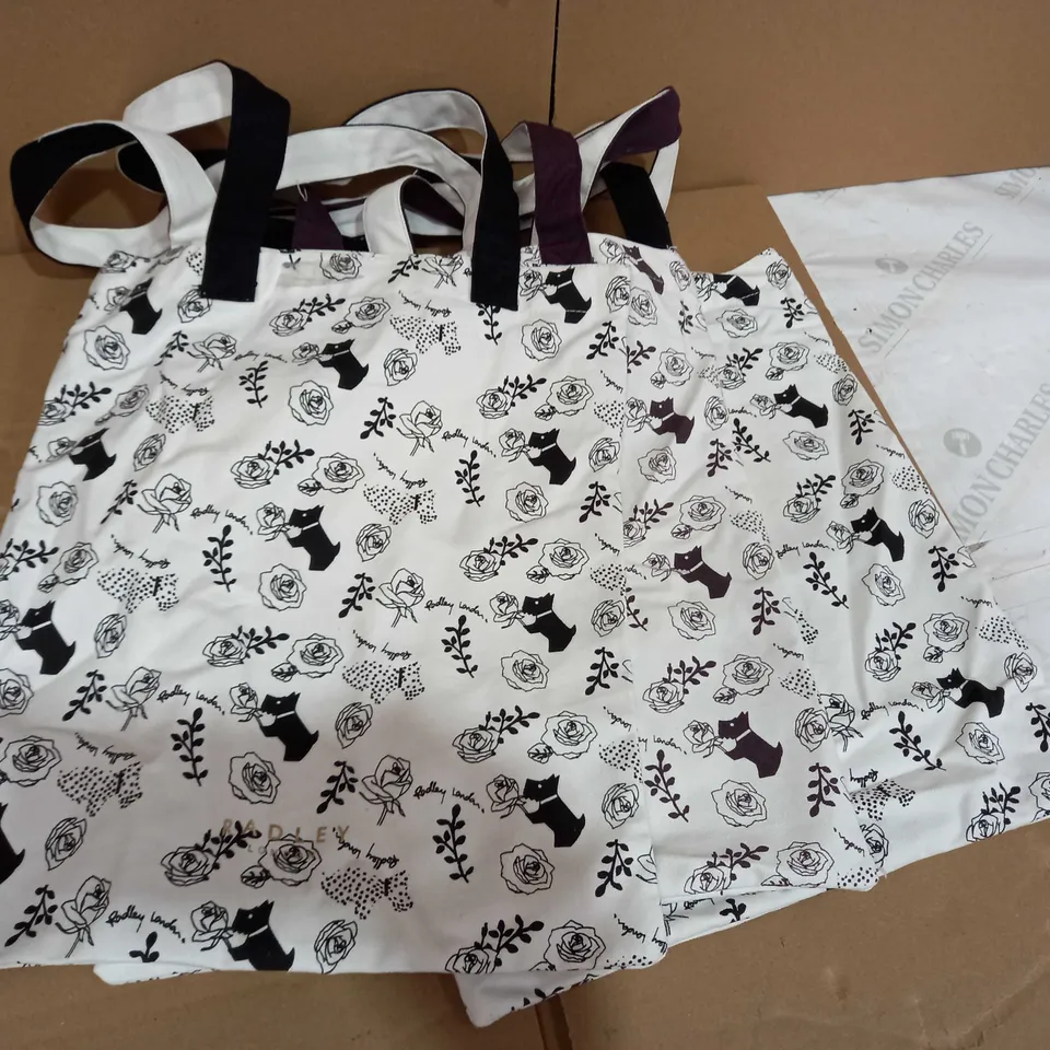 RADLEY CANVAS TOTES WITH INTERNAL ZIP POCKET 