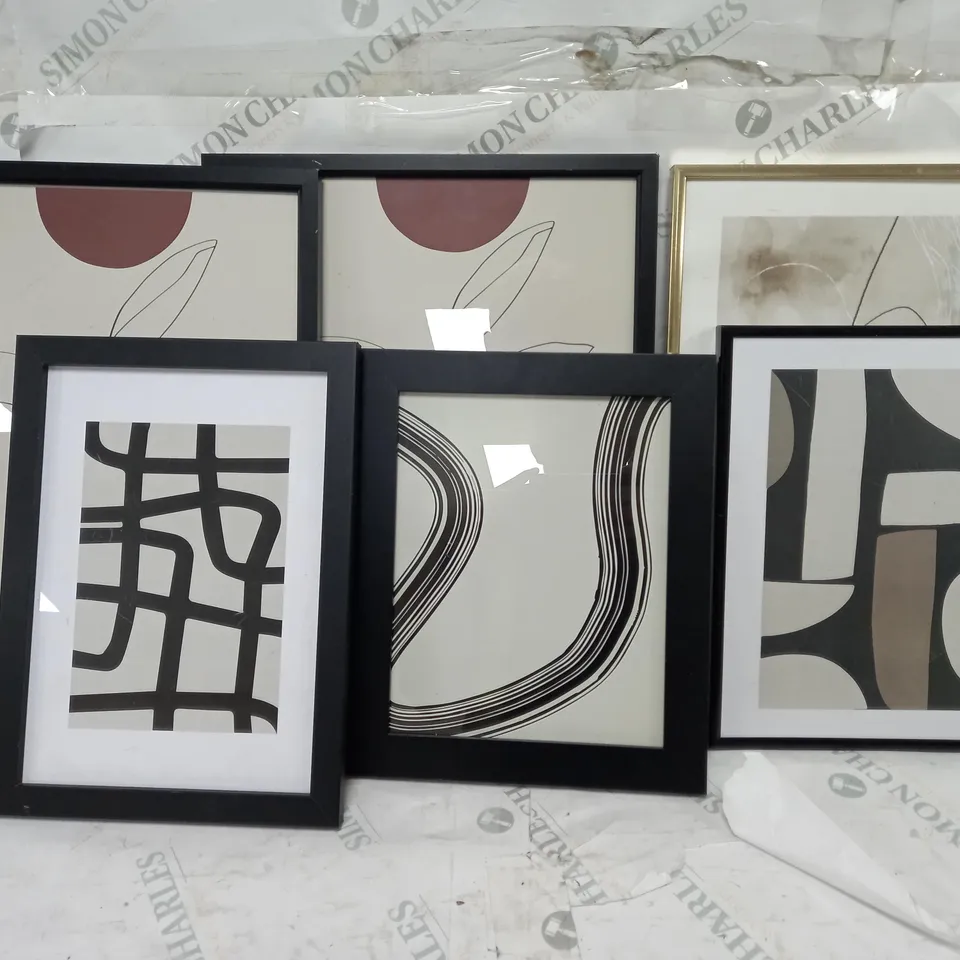 6 ASSORTED PICTURE FRAMES OF VARIOUS SIZES