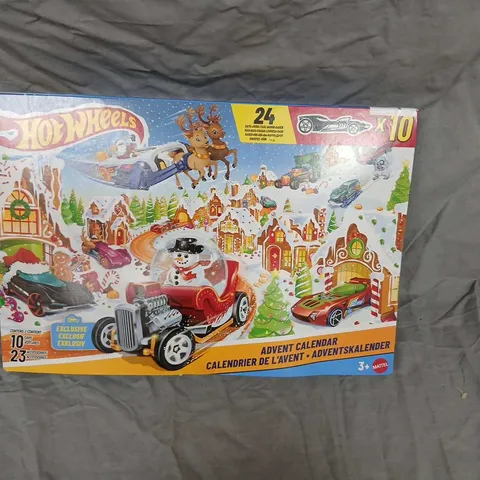 HOT WHEELS ADVENT CALENDAR – BOXED, 24 DAYS WITH 10 CARS & 23 ACCESSORIES