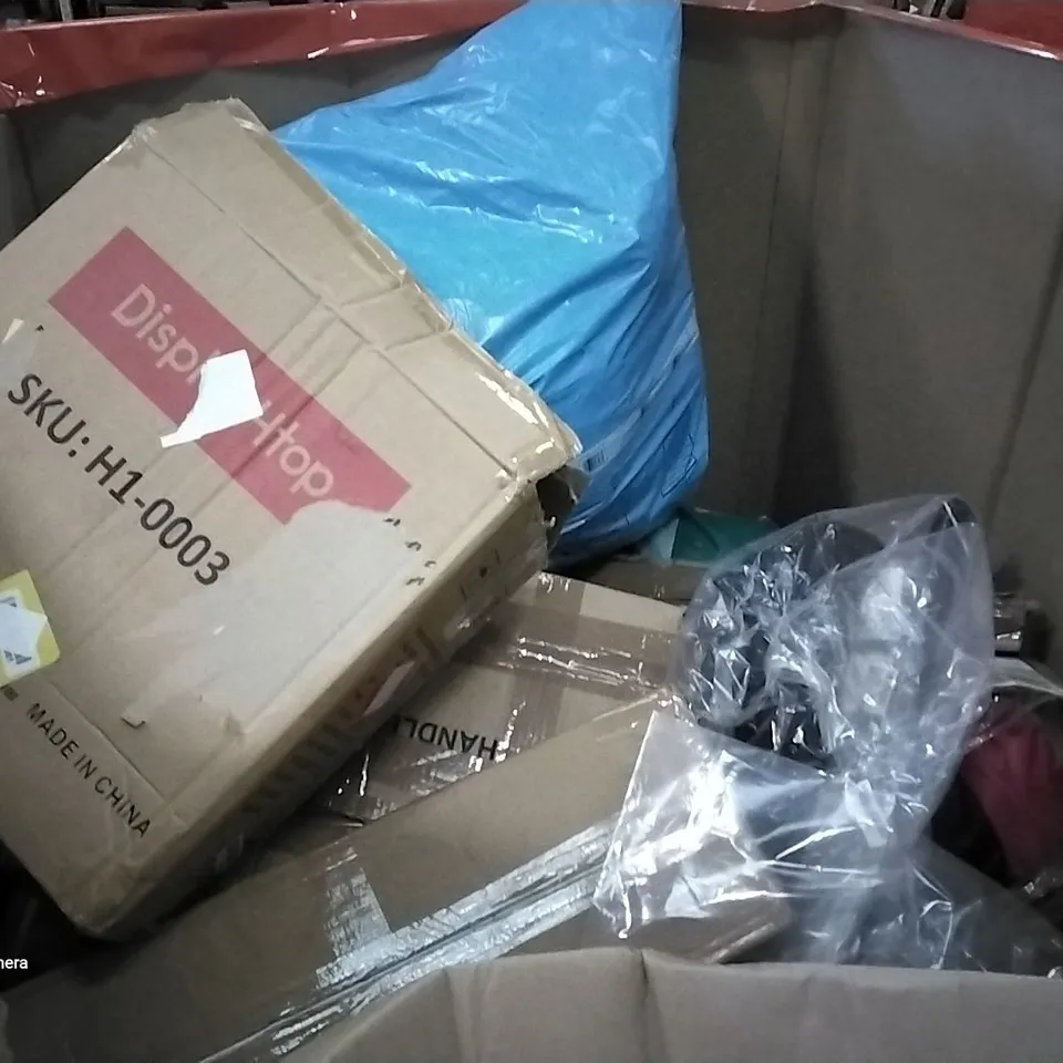 PALLET OF ASSORTED ITEMS INCLUDING ARTIFICIAL CHRISTMAS TREE, DOOR BRACE, TINSEL TREE, TENSION RODS, STORRMIC TOILET SEAT 