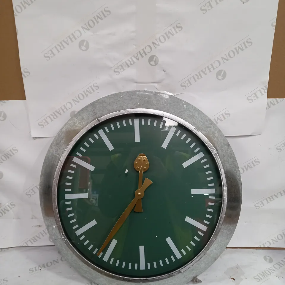 SILVER AND GREEN OFFICE CLOCK