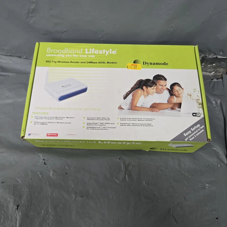 APPROXIMATELY 20 BOXED DYNAMODE WIRELESS ROUTERS 